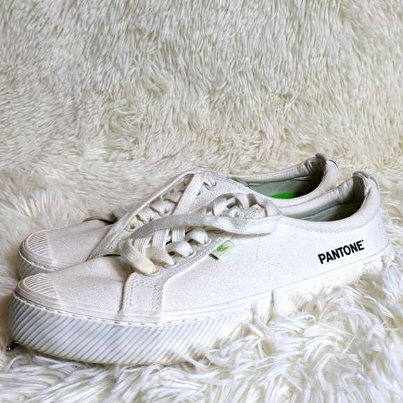 Carema Shoes - Carima x Pantone low top sneakers